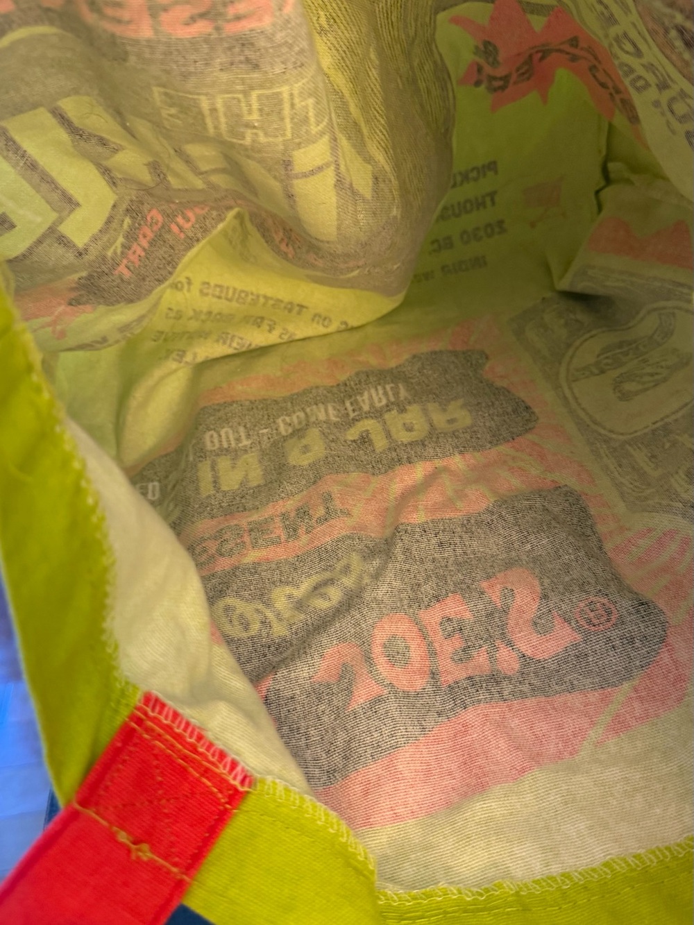 Trader Joe’s reusable PICKLES canvas tote bag in vibrant green - Picture 4 of 6